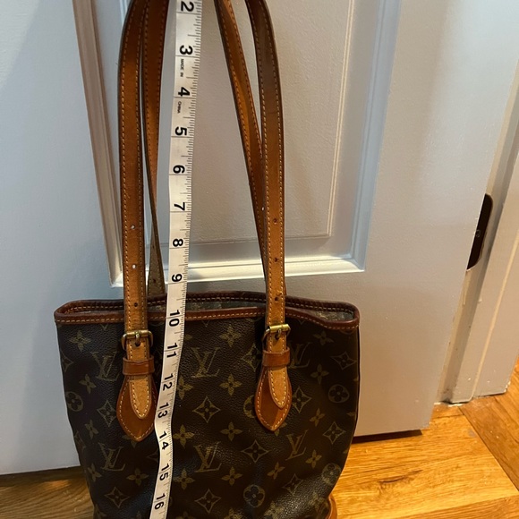 Authentic Vintage Louis Vuitton Petit Bucket Bag - Picture 12 of 17